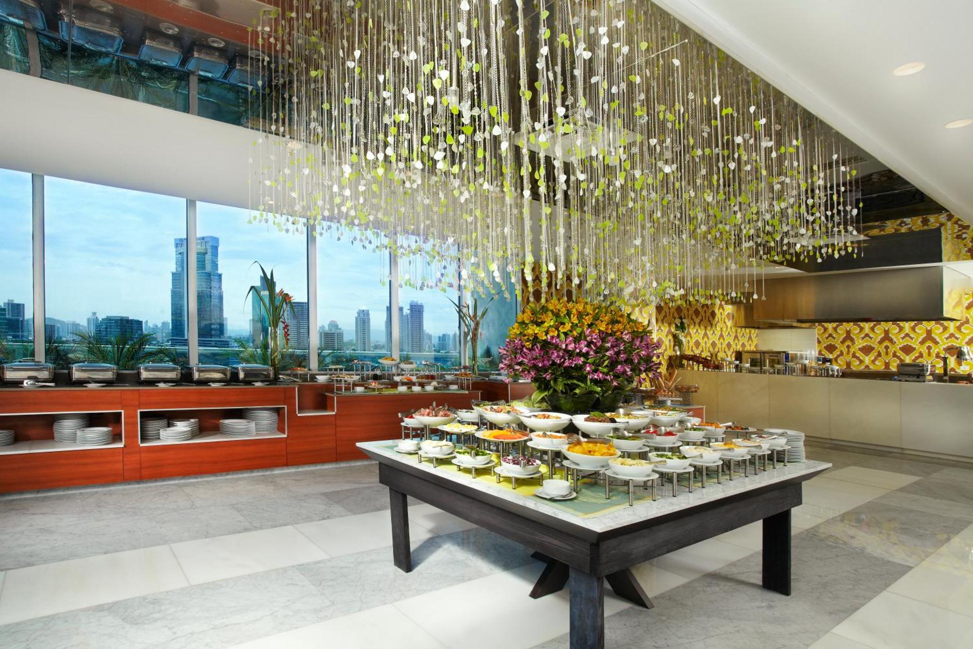Hard Rock Hotel Panama Megapolis Bagian luar foto The Club at Suvarnabhumi Airport