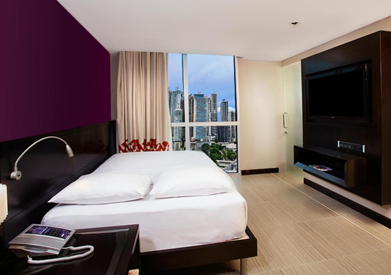 Hard Rock Hotel Panama Megapolis Bagian luar foto A room at the hotel